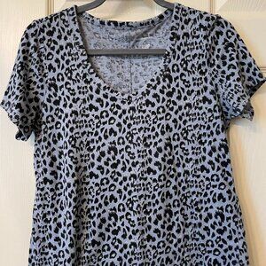 Women Banana Republic Animal Print T shirt
